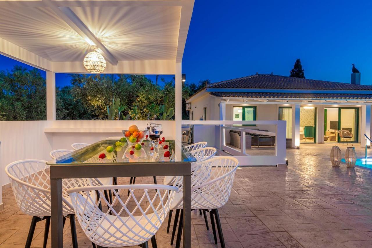 Farao Villa Kypseli Exterior photo