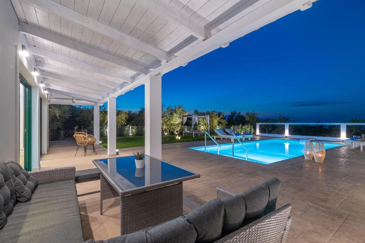 Farao Villa Kypseli Exterior photo